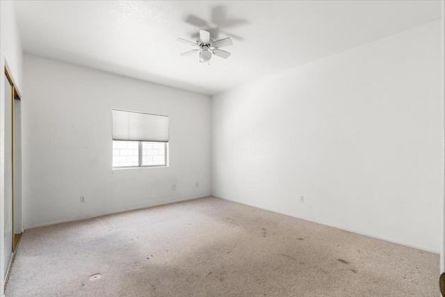 41995 Hemingway Court, Palm Desert CA: https://media.crmls.org/mediaz/2b8d8561-ae58-44e9-a57a-a4b609b84c74.jpg
