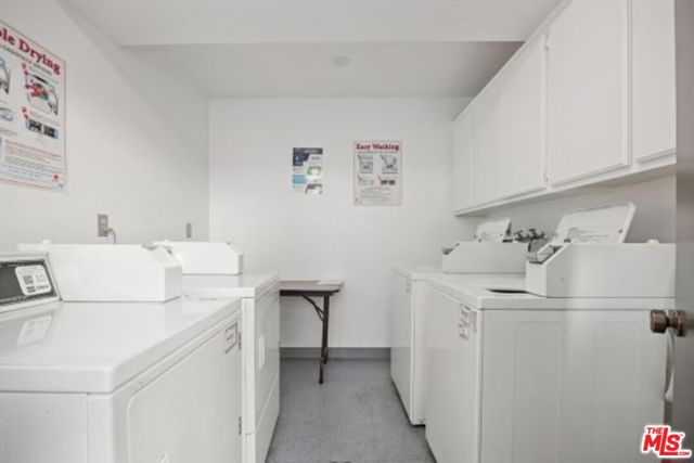 630 N Grand Avenue, Los Angeles CA: https://media.crmls.org/mediaz/2b8e57fe-87b8-4c25-ab6e-61f26dca9949.jpg