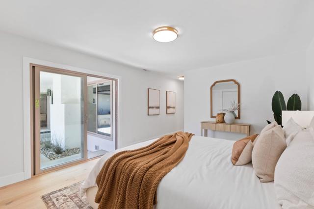 1961 Fordham Way, Mountain View CA: https://media.crmls.org/mediaz/2b8e6c02-a9a5-4553-b07c-1684f8c9866f.jpg