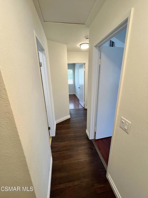 540 Spring Road, Moorpark CA: https://media.crmls.org/mediaz/2b8f9382-8c0a-4755-be1c-1edf4a9132e8.jpg