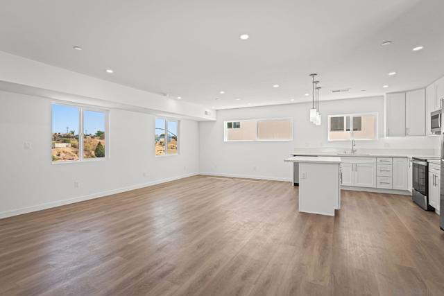 Image 3 of 15 For 2760 Reo Dr  