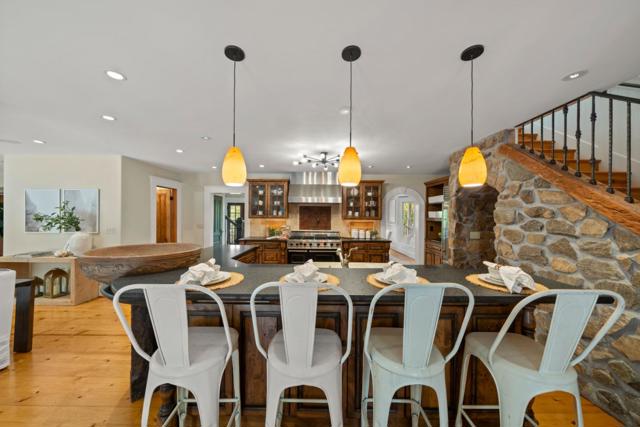 1353 Edgewood Road, Redwood City CA: https://media.crmls.org/mediaz/2b8fac79-7962-418e-9f8e-3d1dc407145e.jpg