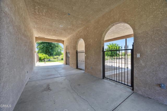 Detail Gallery Image 64 of 71 For 6301 Uplands of the Kern Dr, Bakersfield,  CA 93308 - 5 Beds | 4/1 Baths