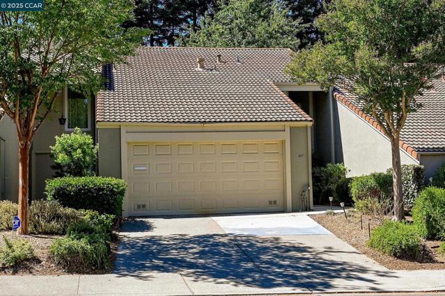 407 Tampico, Walnut Creek CA: https://media.crmls.org/mediaz/2b90df05-9e50-4edd-a603-cc8df8ee16f6.jpg