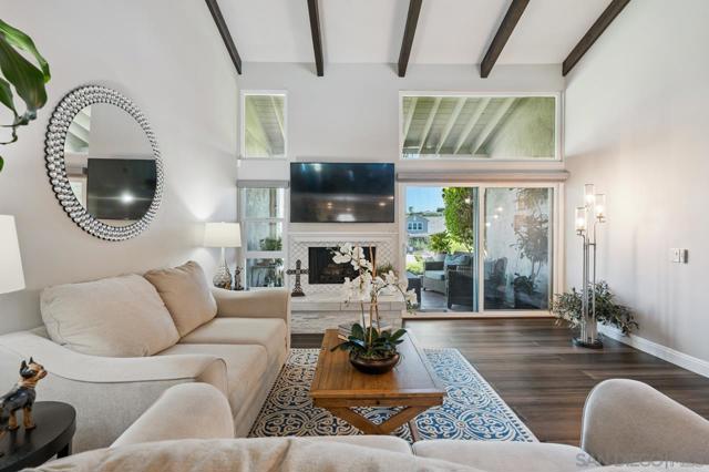 17839 Valle De Lobo, Poway CA: https://media.crmls.org/mediaz/2b9148a8-0ce6-41ac-867d-ec0b5fb0c0e0.jpg