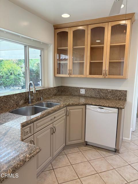 Detail Gallery Image 10 of 32 For 4811 Hill St, La Canada Flintridge,  CA 91011 - 3 Beds | 2 Baths