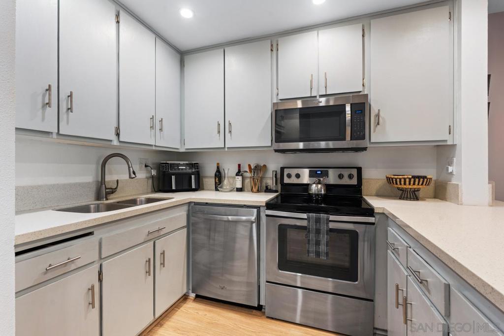 4545 Collwood Blvd - photo 8