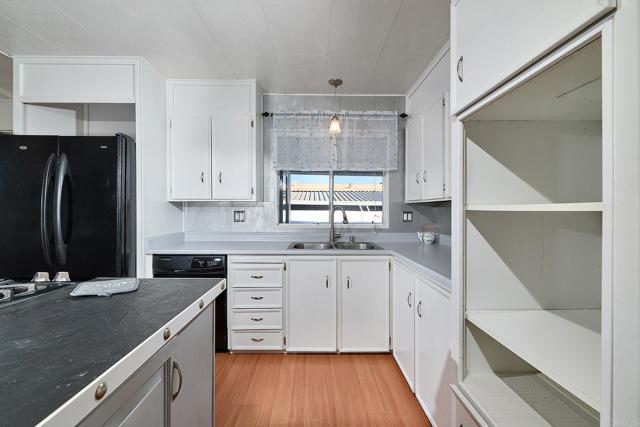 Detail Gallery Image 14 of 52 For 1195 La Moree Rd Spc 42,  San Marcos,  CA 92078 - 2 Beds | 2 Baths