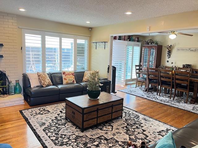 2433 New Jersey Avenue, San Jose CA: https://media.crmls.org/mediaz/2b9204e8-bf08-47e7-93fd-42d0b79d76cd.jpg