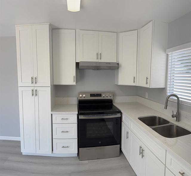 Detail Gallery Image 6 of 19 For 3850 Martha Street, San Diego,  CA 92117 - 3 Beds | 2 Baths