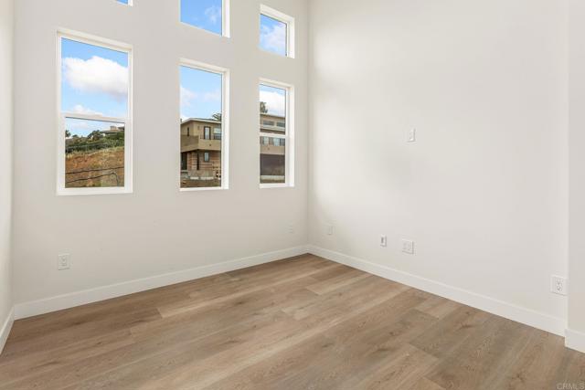 Detail Gallery Image 27 of 37 For 1535 Mount Glen, Escondido,  CA 92025 - 5 Beds | 4/1 Baths