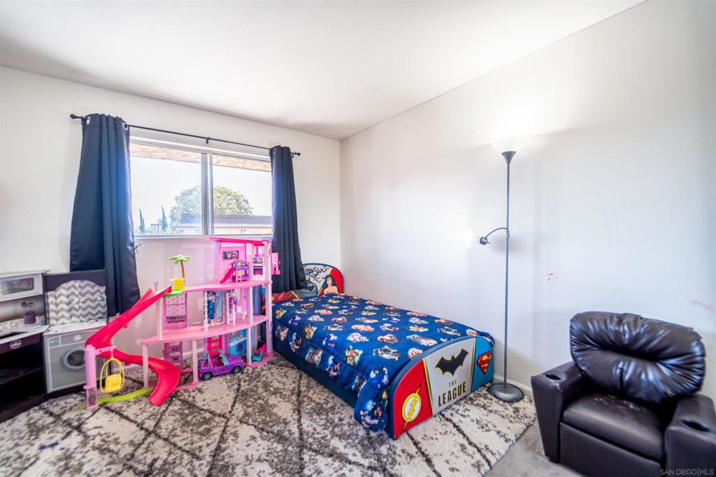 MLS #250036586SD image #11