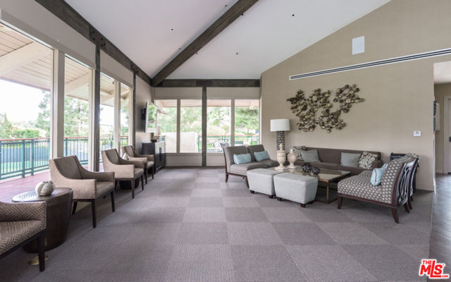 2748 Bottlebrush Drive, Los Angeles CA: https://media.crmls.org/mediaz/2b9354ed-1d82-4d2d-8ac0-05b9a44c870a.jpg
