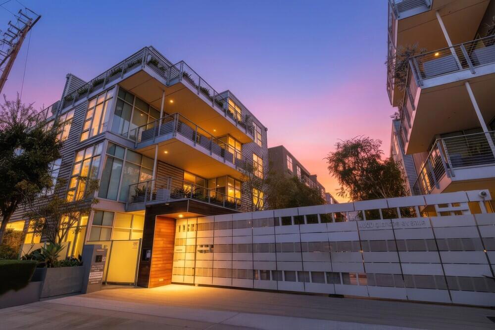 4080 Glencoe Avenue Unit 408