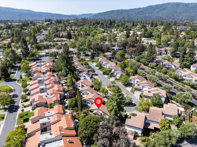 116 Calle Nivel, Los Gatos CA: https://media.crmls.org/mediaz/2b94a8b3-a7e7-41cf-a850-a6344d75b148.jpg