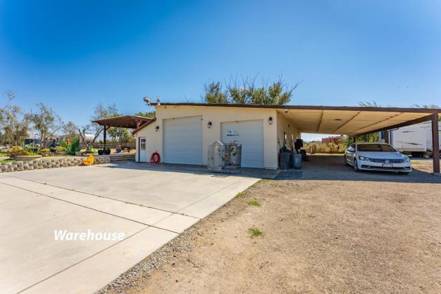 8440 Lovers Lane, Hollister CA: https://media.crmls.org/mediaz/2b94bb84-b696-40b8-9cec-f1ae779c9aa3.jpg