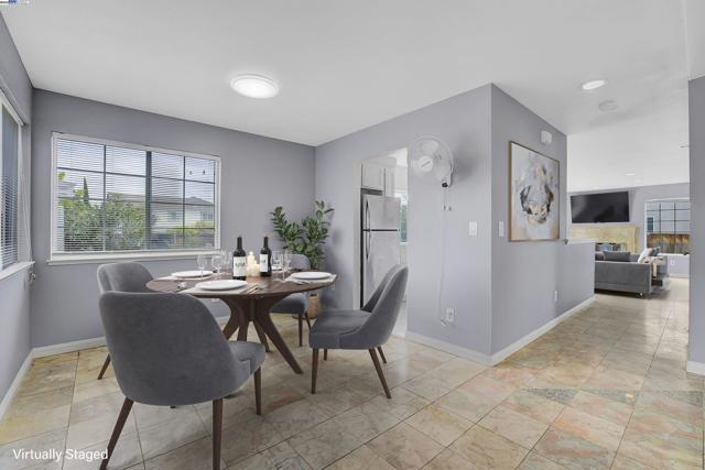 1618 Putnam St, Antioch CA: https://media.crmls.org/mediaz/2b94bc9e-43b6-4a0b-8e74-e9ae584e99ac.jpg