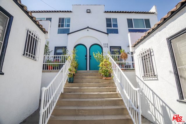 329 N Alexandria Avenue, Los Angeles CA: https://media.crmls.org/mediaz/2b979c65-8d50-404f-847d-3ae1dbc4a3a1.jpg