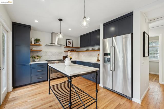 Image 27 of 60 For 5980 Harbord Dr