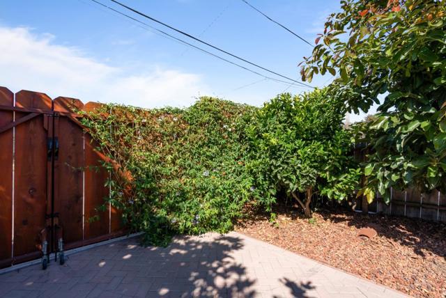 29 Buena Vista Street, Salinas CA: https://media.crmls.org/mediaz/2b98c5e6-8508-41be-ae18-086ebe64b900.jpg