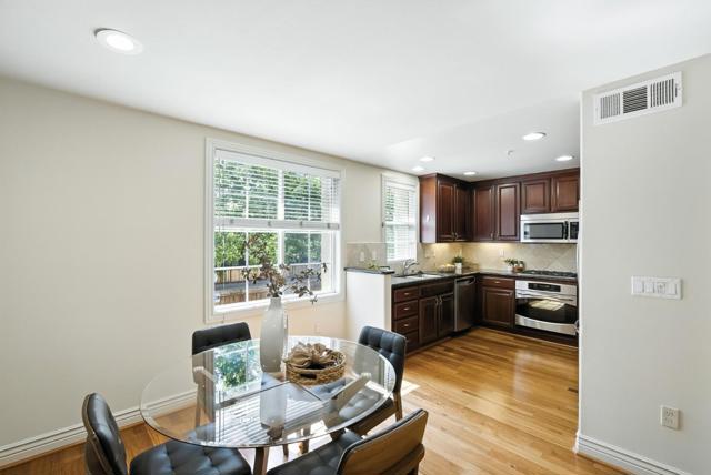 255 Honeylocust Terrace, Sunnyvale CA: https://media.crmls.org/mediaz/2b994744-b6b4-40e1-81a8-633ac0e7b22e.jpg