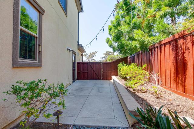 3507 FOUR PEAKS, Carlsbad CA: https://media.crmls.org/mediaz/2b9a03dd-3f08-4691-bb4b-f80f1a1a763e.jpg