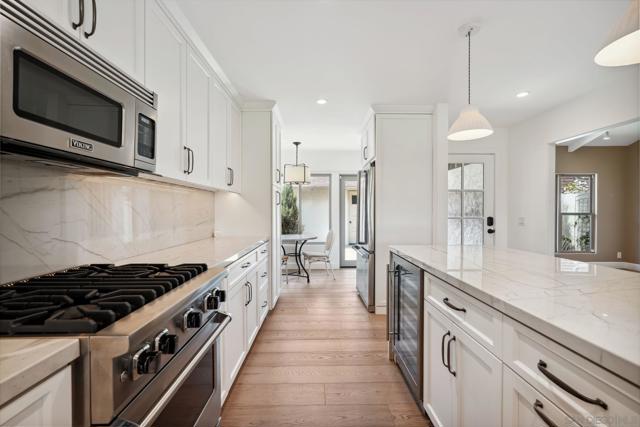 211 Via Osuna, Rancho Santa Fe CA: https://media.crmls.org/mediaz/2b9a1c59-5bd7-45cd-bcab-075a6a845200.jpg