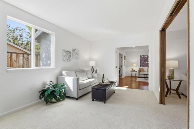 15581 Flintridge Drive, Los Gatos CA: https://media.crmls.org/mediaz/2b9a38d6-f9a3-43e3-842e-5fbb0007784a.jpg