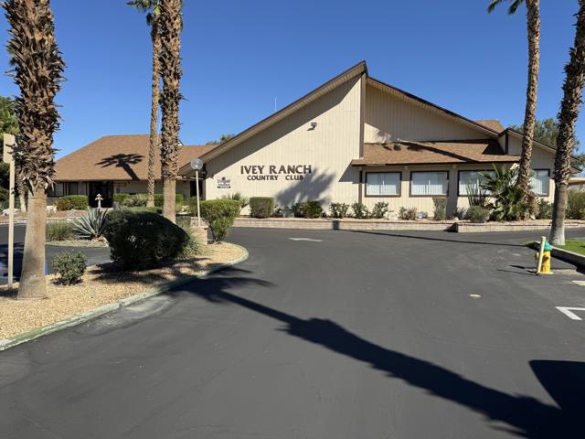 35453 Canteen, Thousand Palms CA: https://media.crmls.org/mediaz/2b9a4129-4b28-4883-8cde-070e31e89531.jpg