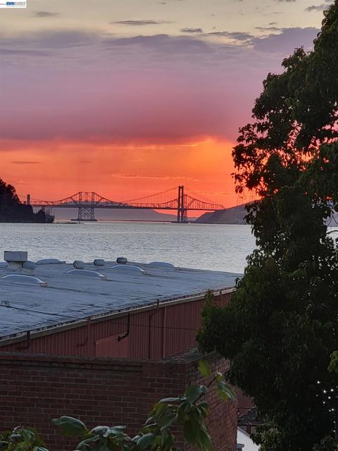 Image 39 of 46 For 228 1st St  