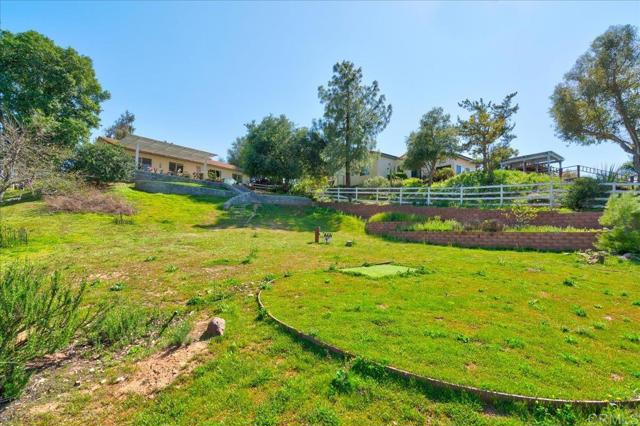 15720 Zeigler Court, Ramona CA: https://media.crmls.org/mediaz/2b9d3369-d45e-4a03-a5ce-dfc98a1b6fc5.jpg