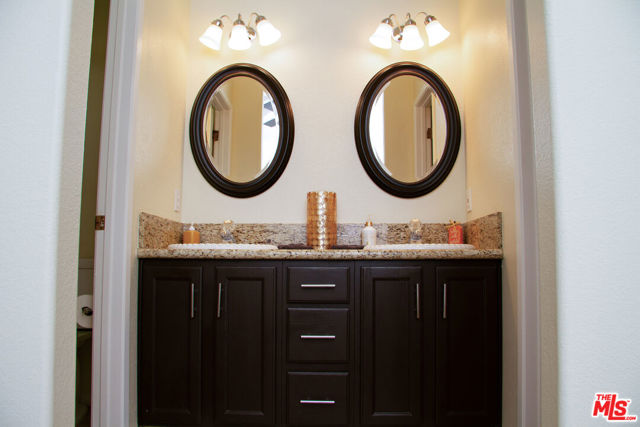 8506 Blue Heron Drive, Bakersfield CA: https://media.crmls.org/mediaz/2b9d4b6e-fa79-426b-8a2c-5cc4799764ab.jpg