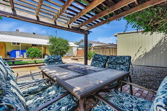 25875 Bel Aire Drive, Hayward CA: https://media.crmls.org/mediaz/2b9dd3c4-dd65-44e0-ac72-4b7f4491e1a1.jpg