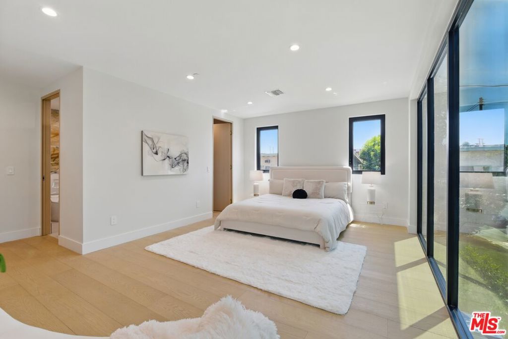 4906 Van Noord AvenueSherman Oaks image #40