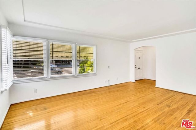 4026 McLaughlin Avenue photo 6