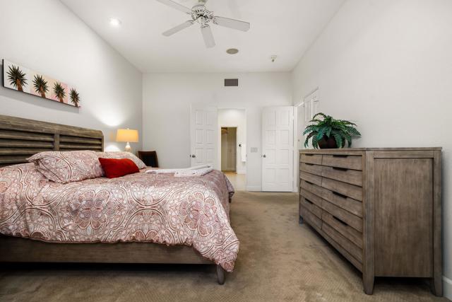 416 Desert Holly Drive, Palm Desert CA: https://media.crmls.org/mediaz/2b9f7ebc-1d42-48f3-8daa-705bf7eb4087.jpg