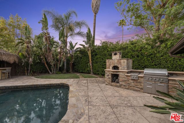 23309 Ladrillo Street, Woodland Hills CA: https://media.crmls.org/mediaz/2b9f9cc1-1cd7-4850-afe1-edb9fd477e1f.jpg