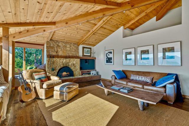 17755 Corral Del Cielo Road,  CA: https://media.crmls.org/mediaz/2ba010d4-38c7-40ca-8932-07323b4bd088.jpg