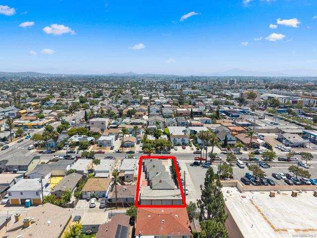 4358 64 36th St, San Diego CA: https://media.crmls.org/mediaz/2ba099fd-2319-4120-98ec-2a8d104b42b9.jpg