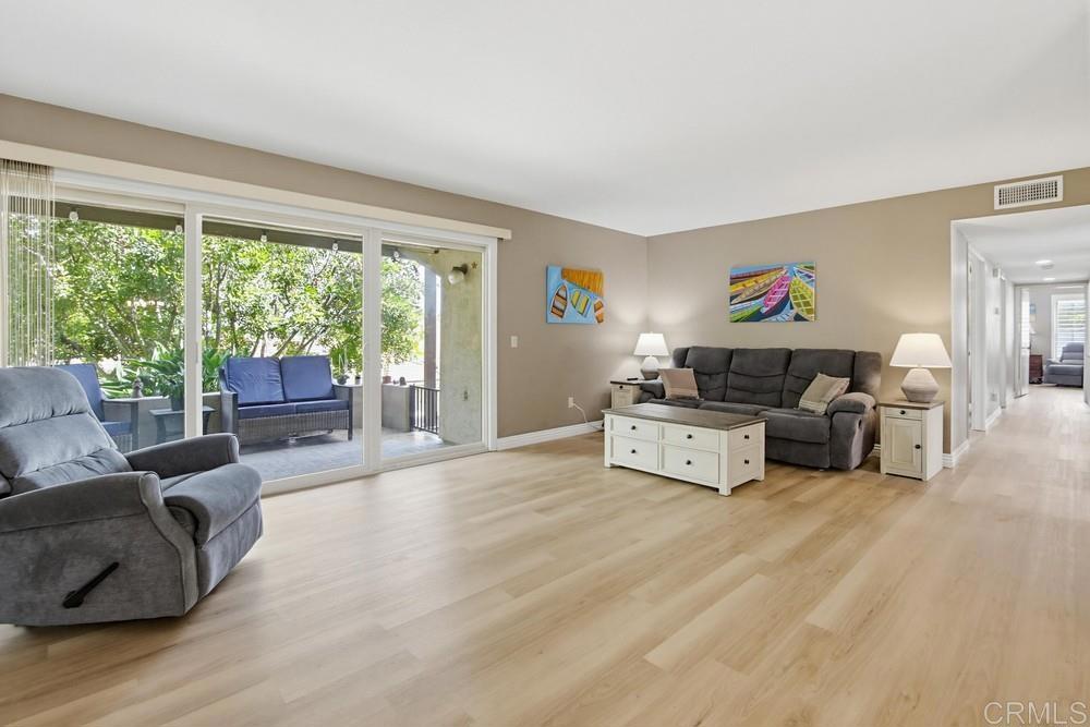 17439 Plaza Otonal