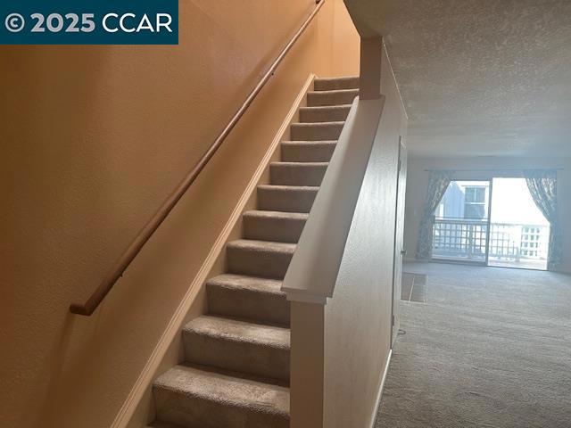 2723 Oak Rd, Walnut Creek CA: https://media.crmls.org/mediaz/2ba10d2a-d8a9-481f-b703-eb2d63ea190b.jpg