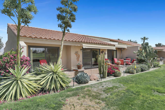 41531 Peach Tree Court, Palm Desert CA: https://media.crmls.org/mediaz/2ba13b2c-aaaa-49fc-a6fe-59ccff7a8800.jpg