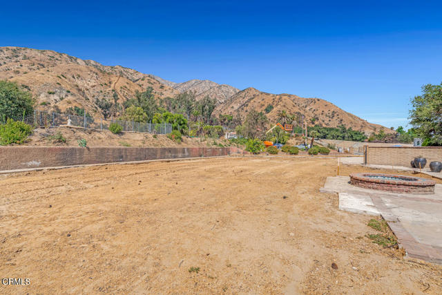 3660 Ranch Top Road, Pasadena CA: https://media.crmls.org/mediaz/2ba2bc6b-212f-49b5-a77e-4bf8991a62bd.jpg