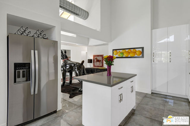 186 S Kavenish Drive, Rancho Mirage, CA 92270
