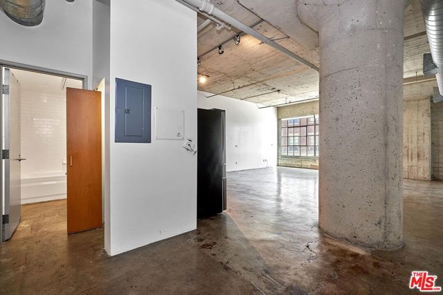 1855 Industrial Street, Los Angeles CA: https://media.crmls.org/mediaz/2ba49055-3478-40b2-9625-12303c7f919d.jpg