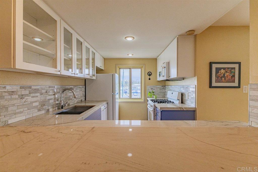 1202 Pacific Street - photo 11