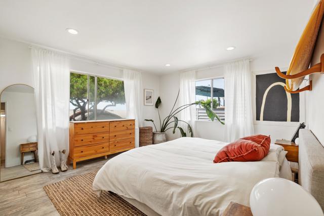 1770 Haydn Drive, Encinitas CA: https://media.crmls.org/mediaz/2ba575ec-9b49-4b86-a4a5-719b5ed32305.jpg