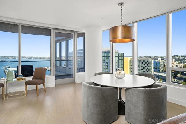 888 W E Street, San Diego CA: https://media.crmls.org/mediaz/2ba65868-12d7-4a10-85d8-172497265c2b.jpg