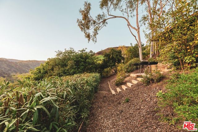 Drew Fenton | 2533 La Condesa Drive Los Angeles CA | MLS: 7120110