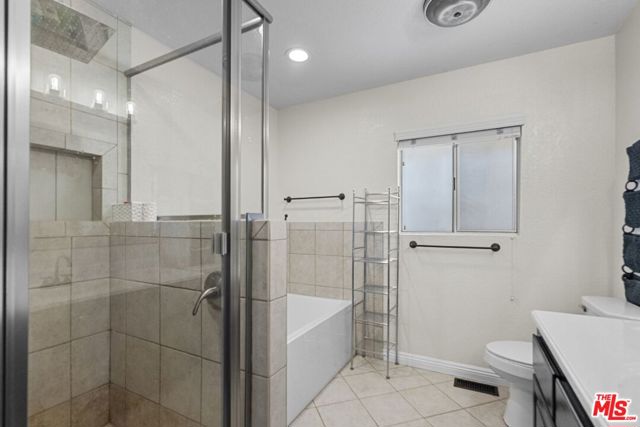 1197 Oriole Road, Wrightwood CA: https://media.crmls.org/mediaz/2ba698dd-5385-44a5-939f-1a3ce98c06f1.jpg